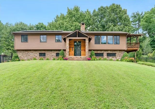 1st image of 204 Shoreline Dr, Springdale, AR 72764 | MLS# 1352777