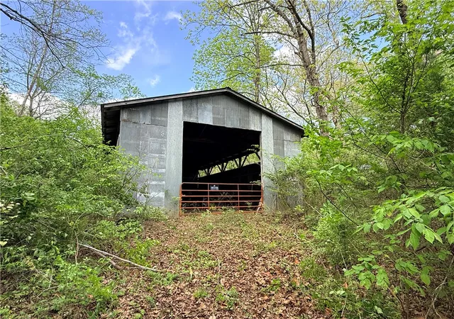 3rd image of 15306 Trace Branch Rd, West Fork, AR 72774 | MLS# 1351951