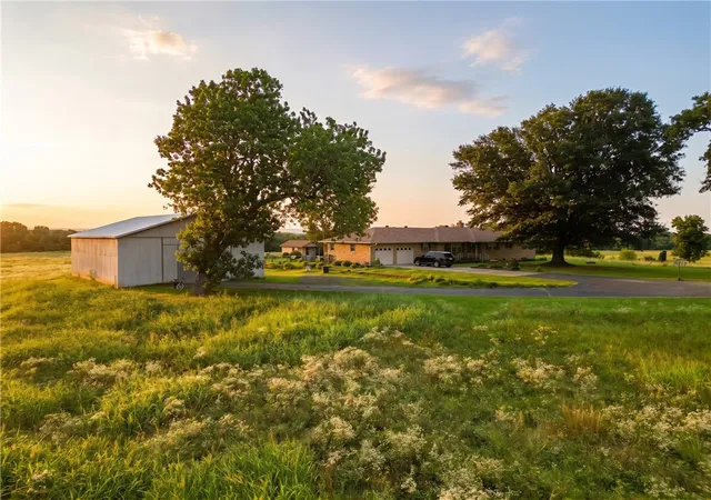 1st image of 200 Kibler Hwy, Alma, AR 72921 | MLS# 1352665