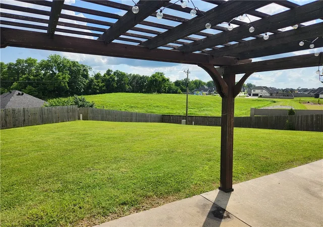 2nd image of 2607 Whispering Woods Ct, Lowell, AR 72745 | MLS# 1352938