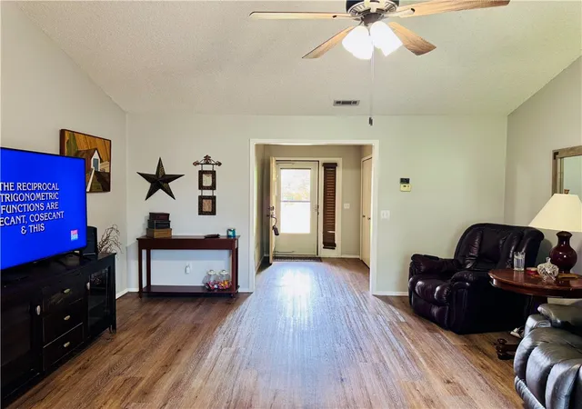 5th image of 3406 W Beech Dr, Rogers, AR 72756 | MLS# 1352990