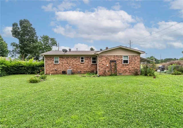Homes for sale in Rogers, AR | 701 Sumac St, Rogers, AR 72756 | MLS# 1352561