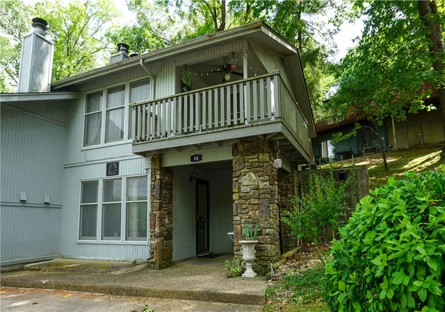 Townhouse for sale at 66 Dogwood Dr, Bella Vista, AR 72715 | MLS# 1352949
