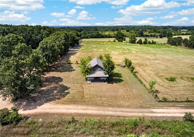 1st image of 10916 Jaybird Rd, Gravette, AR 72736 | MLS# 1353051
