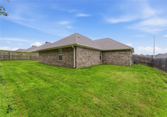 20th image of 804 Brook St, Gentry, AR 72734 | MLS# 1353067