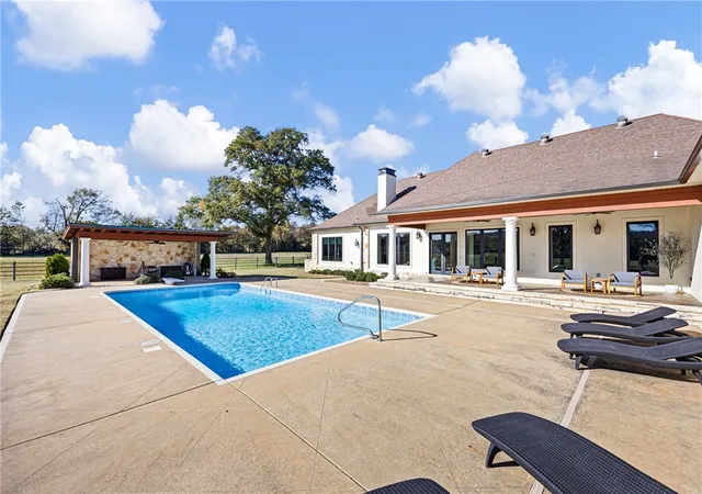 4th image of 2365 W Gum Log, Russellville, AR 72802 | MLS# 1353082