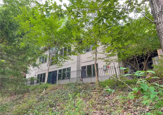2nd image of 1524 N Hunter Dr, Fayetteville, AR 72701 | MLS# 1352808