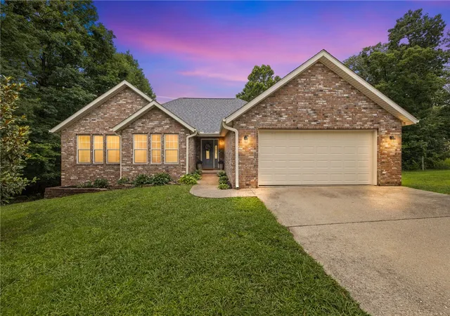 1st image of 6 Linfield Ln, Bella Vista, AR 72715 | MLS# 1352987