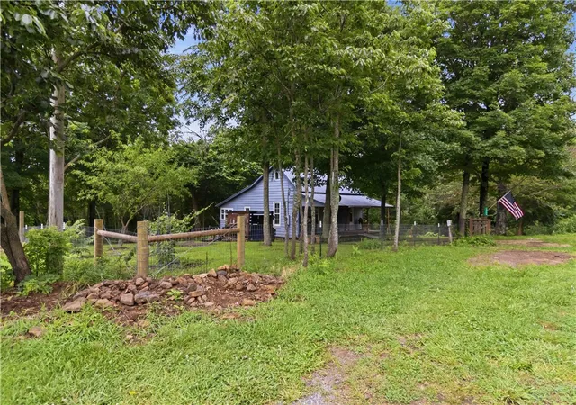 3rd image of 10193 E Devils Den Rd, Winslow, AR 72959 | MLS# 1352595