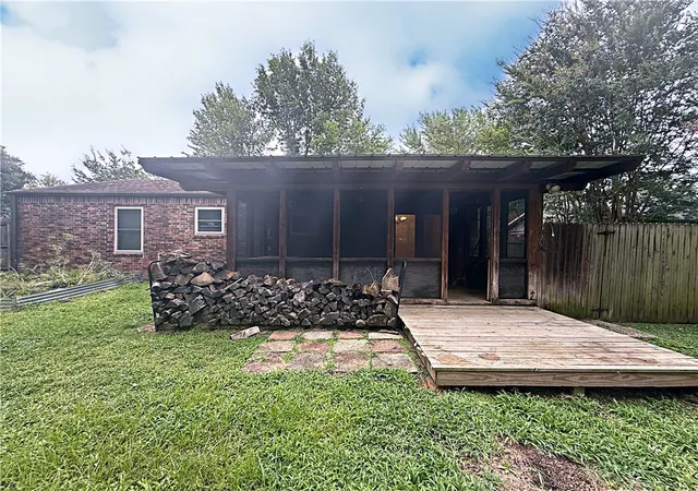 Homes for sale in Russellville, AR | 1711 N University Dr, Russellville, AR 72801 | MLS# 1352970