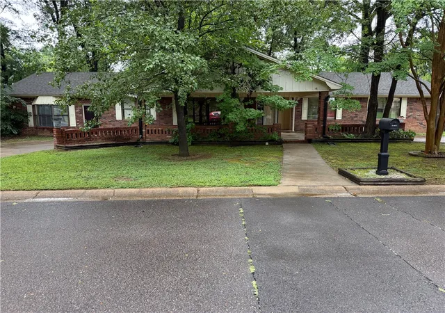 Photo 1 of Sale Pending at 410 N Joplin Pl, Russellville, AR 72801 | MLS# 1352955 | Listing updated on 2026-07-27