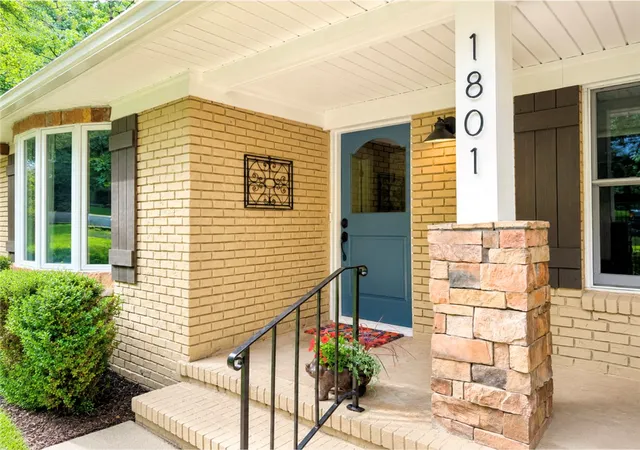 1st image of 1801 N Applebury Pl, Fayetteville, AR 72701 | MLS# 1353163