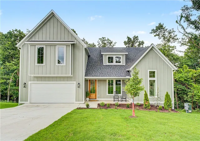 1st image of 7 Minack Ln, Bella Vista, AR 72714 | MLS# 1353076