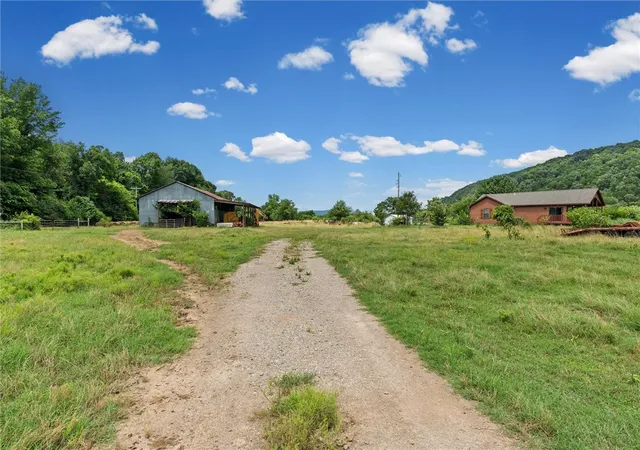 Homes for sale in Mountainburg, AR | 11739 Hwy 282, Mountainburg, AR 72946 | MLS# 1353049