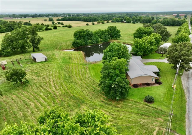 Homes for sale in Exeter, MO | 12459 Farm Road 1015, Exeter, MO 65647 | MLS# 1353195
