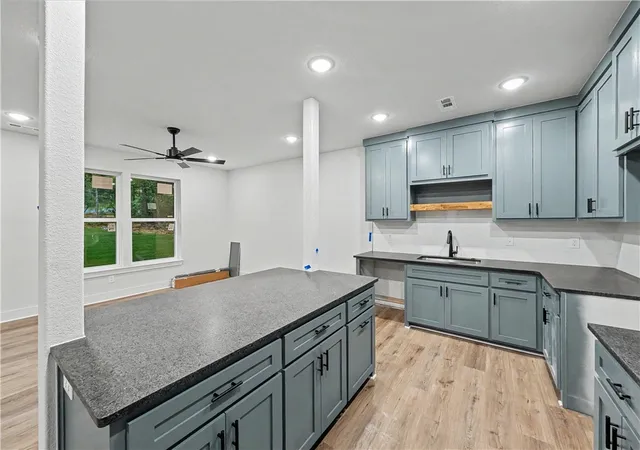4th image of 19 Francis Ln, Bella Vista, AR 72715 | MLS# 1352845