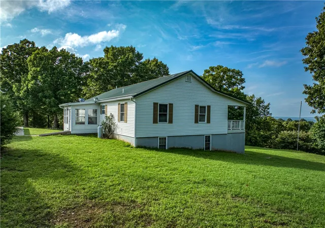 Photo 3 of Single family home for sale at 400 Mc 2032, Yellville, AR 72687 | MLS# 1353119 | Listing updated on 2026-08-27