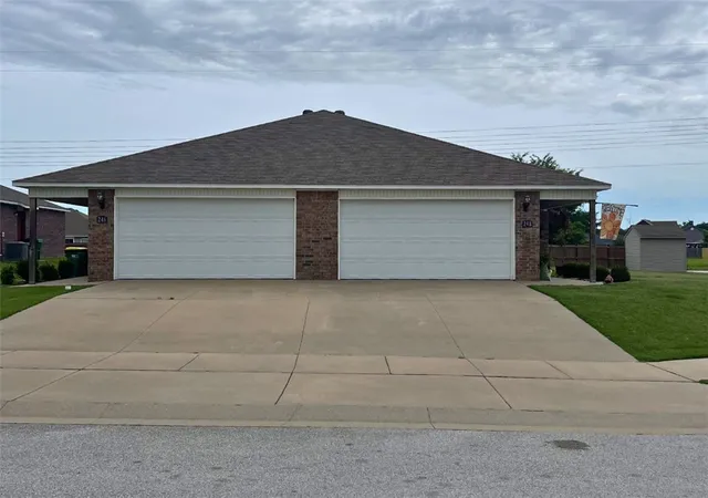 2nd image of 246 & 248 E Anabranch Ct, Farmington, AR 72730 | MLS# 1352974