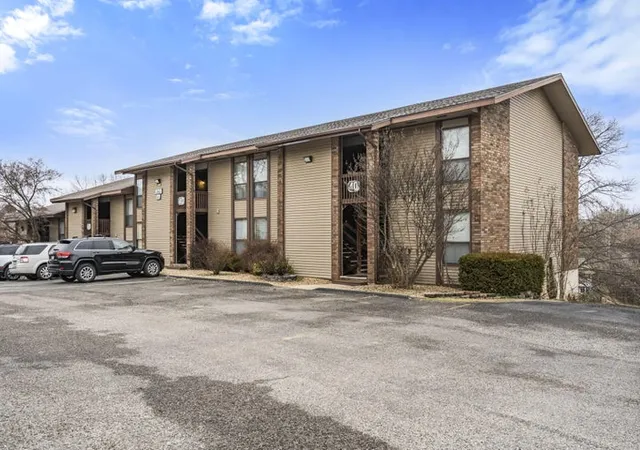 Homes for sale in Branson, MO | 148 Lake Club Rd #6, Branson, MO 65616 | MLS# 1352841