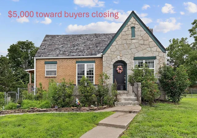2nd image of 3504 Joplin Ave, Joplin, MO 64804 | MLS# 1353142