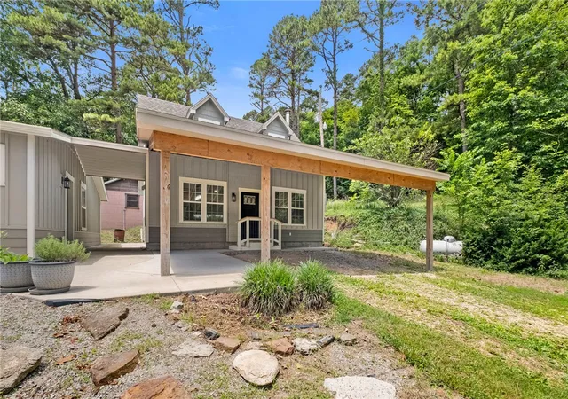 3rd image of 18046 County Road 558, Colcord, OK 74338 | MLS# 1353254