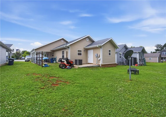 Homes for sale in Rogers, AR | 409 E Linda Ln, Rogers, AR 72758 | MLS# 1353263