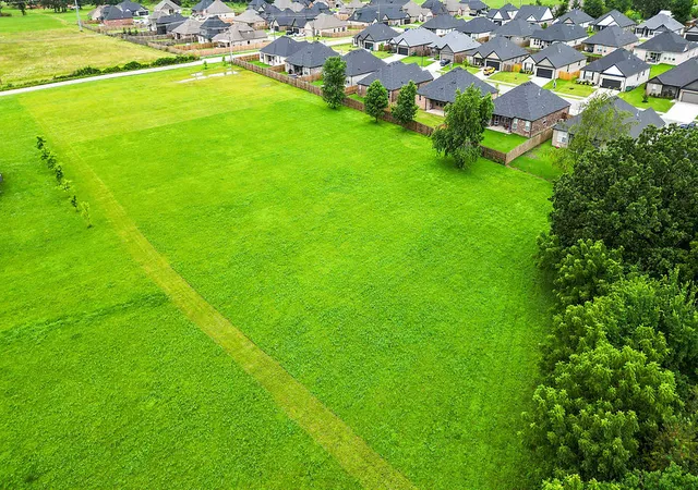 Photo 4 of Land for sale at Edgewood Rd, Bentonville, AR 72713 | MLS# 1352776 | Listing updated on 2026-07-16