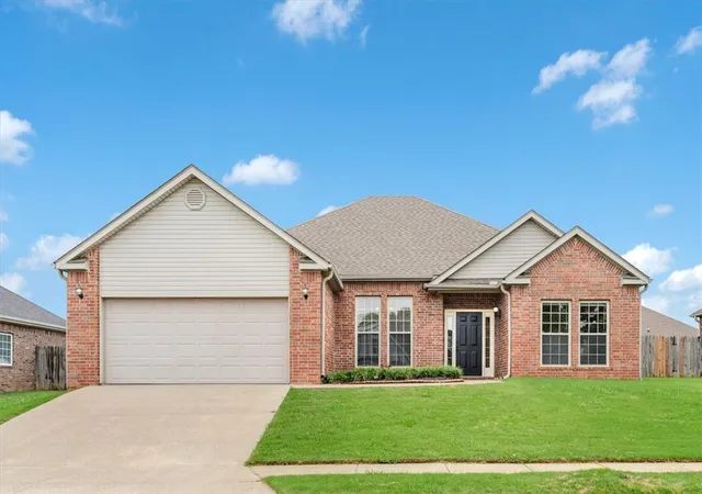 Homes for sale in Bentonville, AR | 1302 Willow Bend Ave, Bentonville, AR 72713 | MLS# 1353150