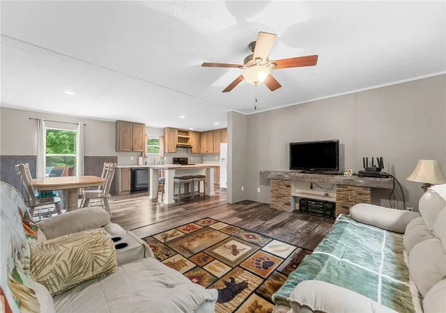 Homes for sale in Omaha, AR | 11977 Lazy Creek Ln, Omaha, AR 72662 | MLS# 1352141