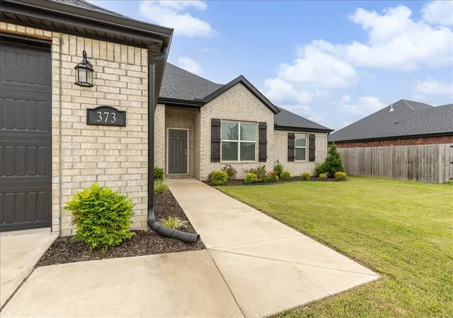 Photo 3 of Sale Pending at 373 W Taverner, Farmington, AR 72730 | MLS# 1352930 | Listing updated on 2026-07-14