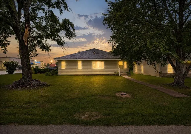 35th image of 936 S Maxwell, Siloam Springs, AR 72761 | MLS# 1352815