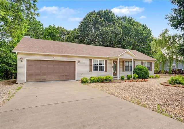 4th image of 7 Walney Dr, Bella Vista, AR 72715 | MLS# 1352688