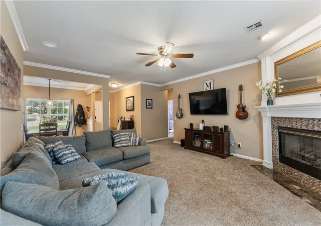 2nd image of 319 Bluff Dr, Lowell, AR 72745 | MLS# 1353288