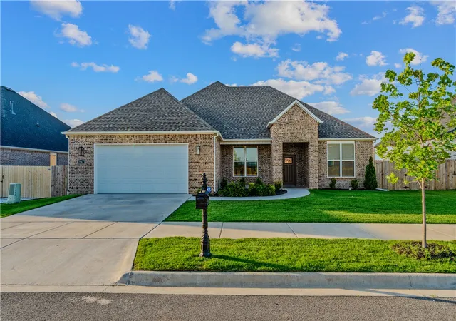 1st image of 2967 N Grey Squirrel Dr, Fayetteville, AR 72704 | MLS# 1353211