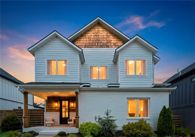 1st image of 105 Nw Ozark Wy, Bentonville, AR 72712 | MLS# 1352902
