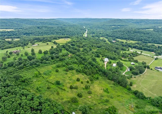 3rd image of 17072 Hwy 71, Winslow, AR 72959 | MLS# 1353126