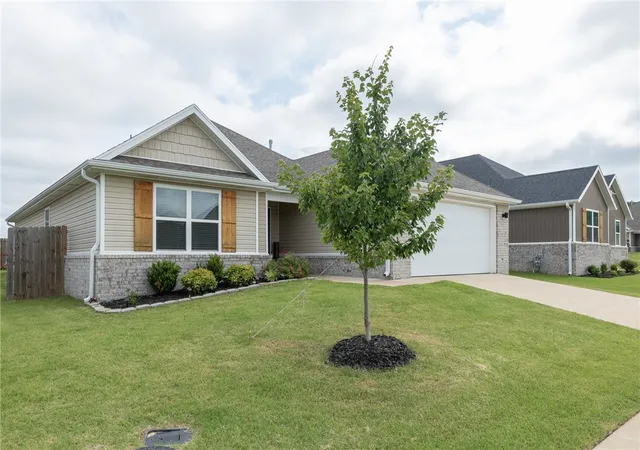 3rd image of 4266 W Cactus Pl, Fayetteville, AR 72704 | MLS# 1353066