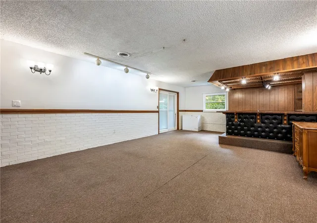 2nd image of 18 Cardinal Ct, Rogers, AR 72756 | MLS# 1352840