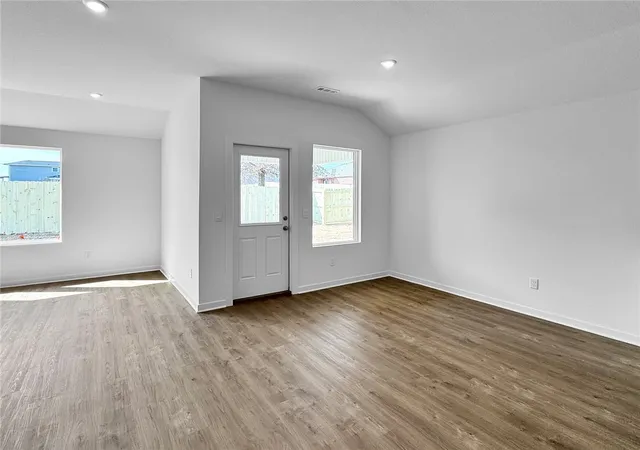 5th image of 571 Riggs St, Prairie Grove, AR 72753 | MLS# 1353368