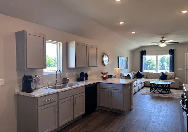 Photo 4 of Sale Pending at 2777 S Ouachita, Fayetteville, AR 72701 | MLS# 1353376 | Listing updated on 2026-06-30