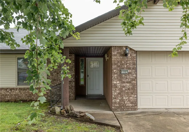 Homes for sale in Bentonville, AR | 1703 Se P St, Bentonville, AR 72712 | MLS# 1353202