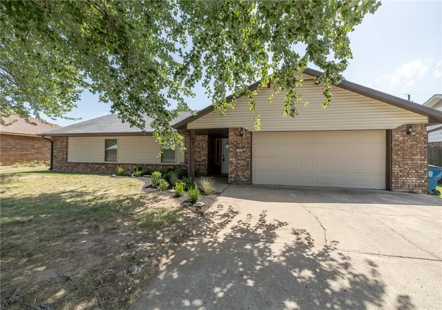 1st image of 1703 Se P St, Bentonville, AR 72712 | MLS# 1353202