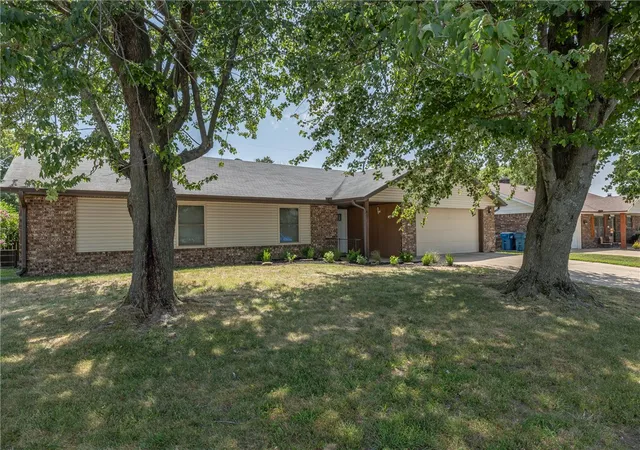 2nd image of 1703 Se P St, Bentonville, AR 72712 | MLS# 1353202