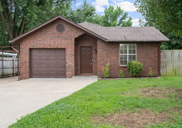 Homes for sale in Siloam Springs, AR | 2436 W Twin Springs St, Siloam Springs, AR 72761 | MLS# 1353353