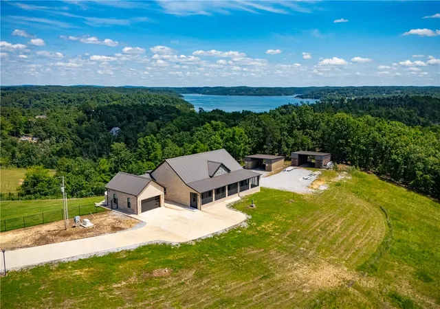 Homes for sale in Rogers, AR | 10257 Broken Bow Trl, Rogers, AR 72756 | MLS# 1353257