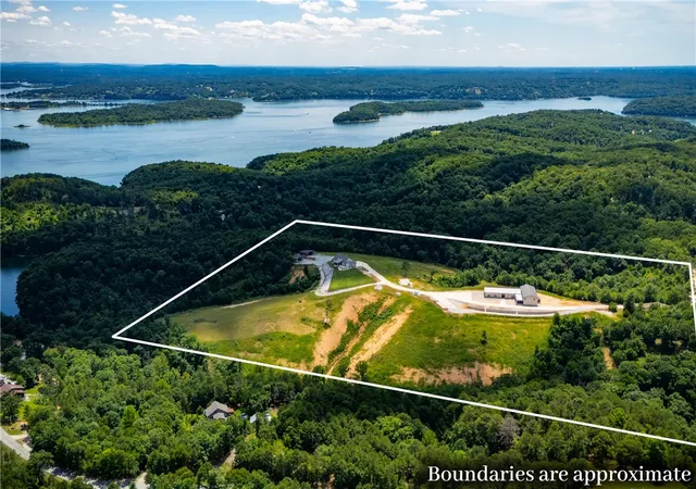 3rd image of 10257 Broken Bow Trl, Rogers, AR 72756 | MLS# 1353257