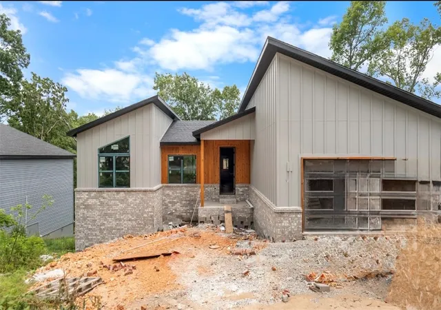 1st image of 41 Hollow Way Dr, Bella Vista, AR 72715 | MLS# 1353289