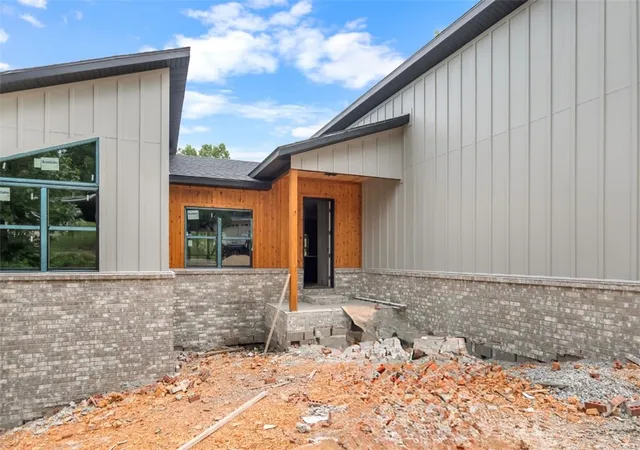 2nd image of 41 Hollow Way Dr, Bella Vista, AR 72715 | MLS# 1353289