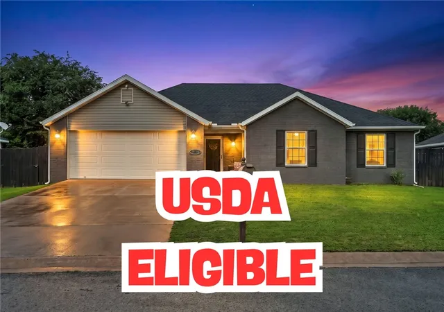 1st image of 20752 Hillcrest Dr, Springdale, AR 72764 | MLS# 1353394