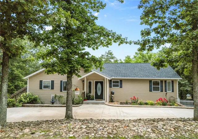 1st image of 11883 Bridge Mountain Dr, Omaha, AR 72662 | MLS# 1353335